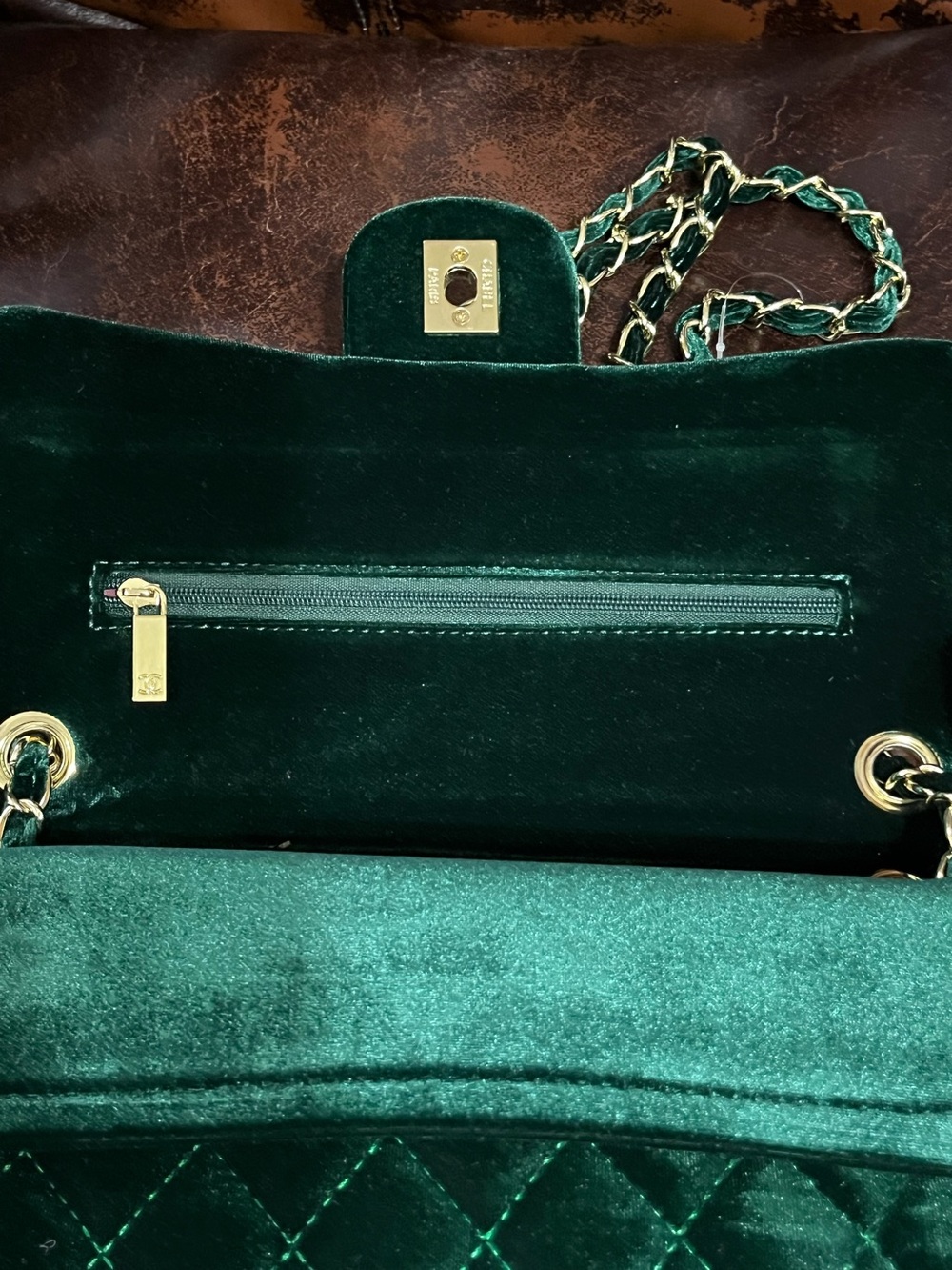 Double C Emerald Green Gold Tone Hardware Quilted Velvet Classic Flap Bag Purse - Picture 7 of 9